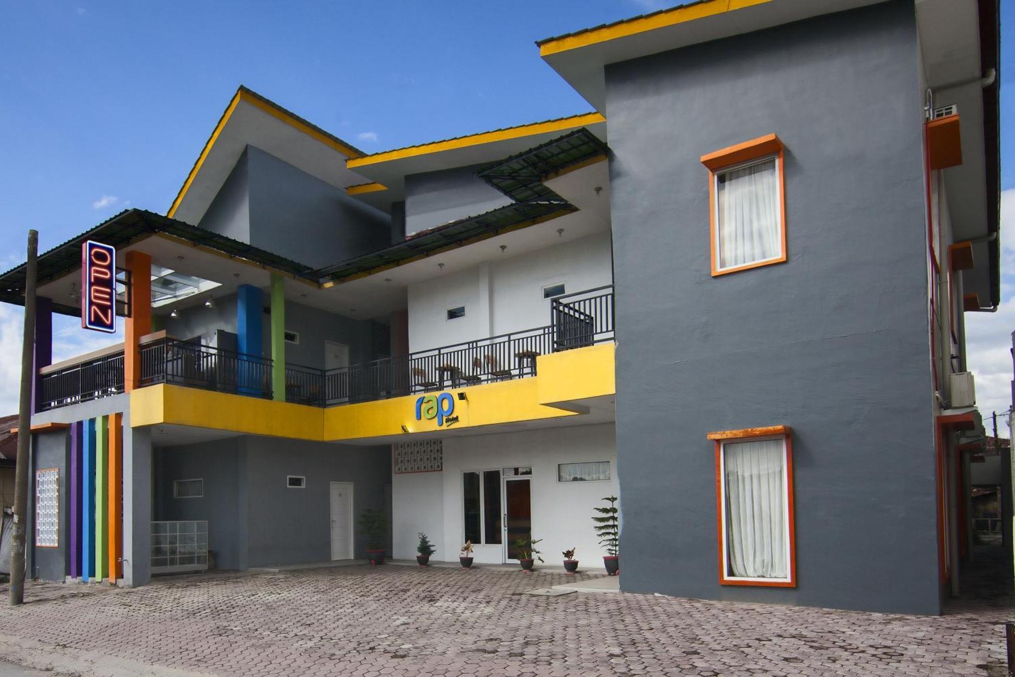 Rap Hotel Balige Exteriér fotografie